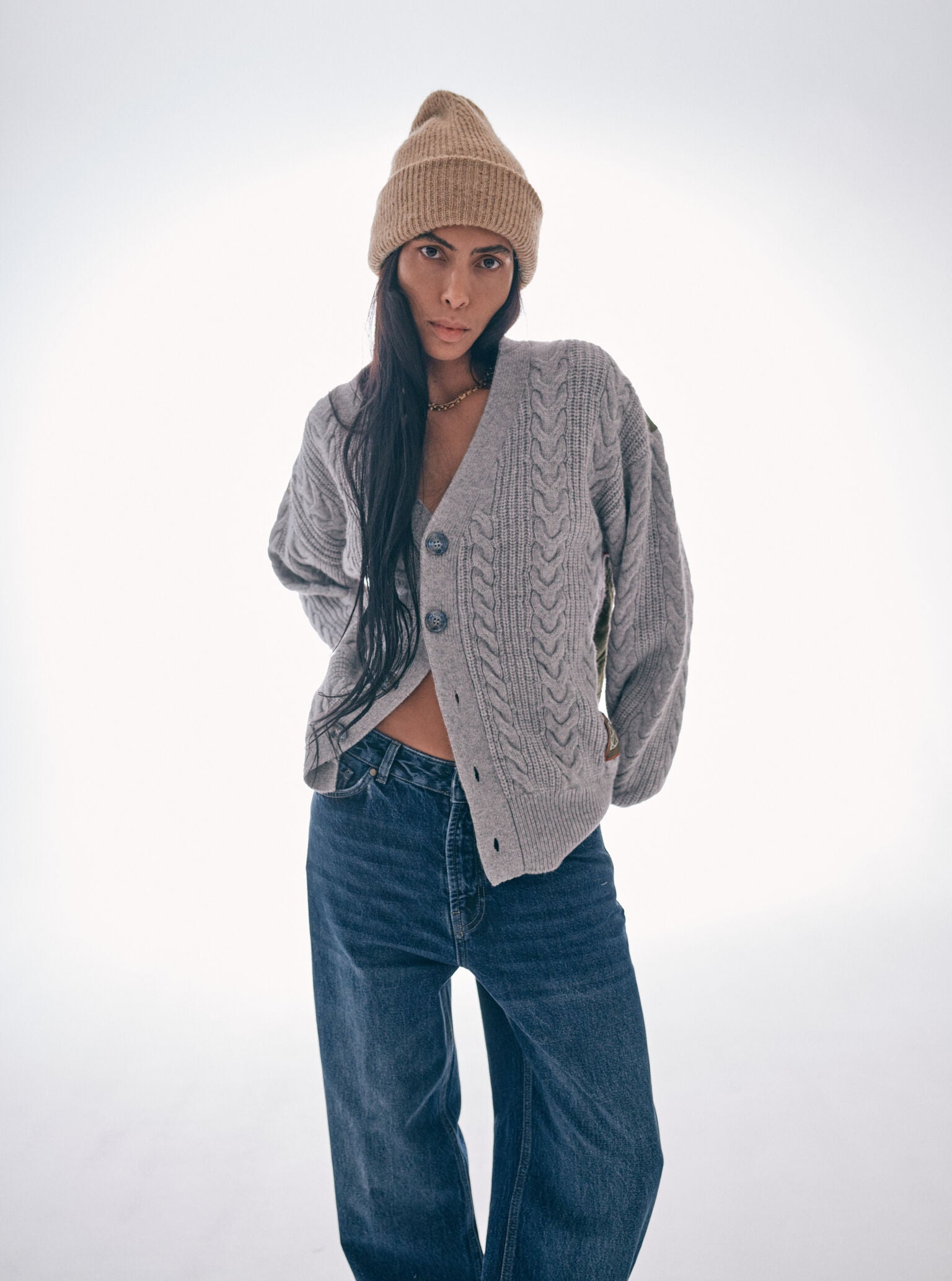 Modelshot / Grey Melange / Detail